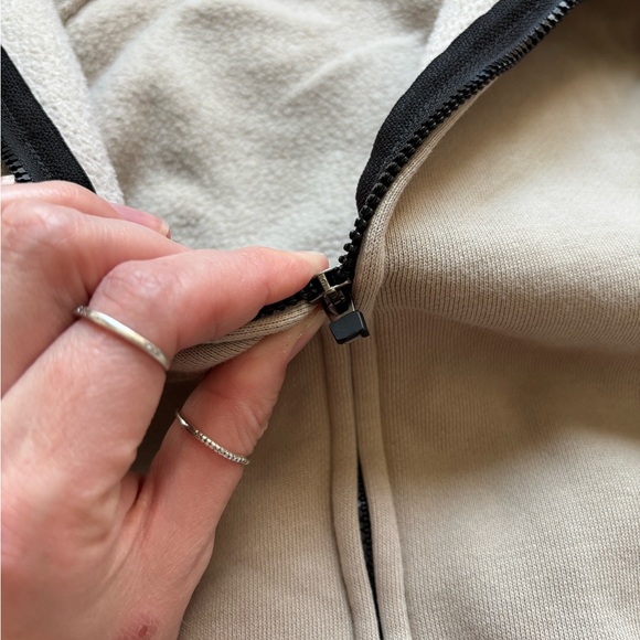 Fear of God Essentials Cream Zip-Up Hoodie - Picture 7 of 11